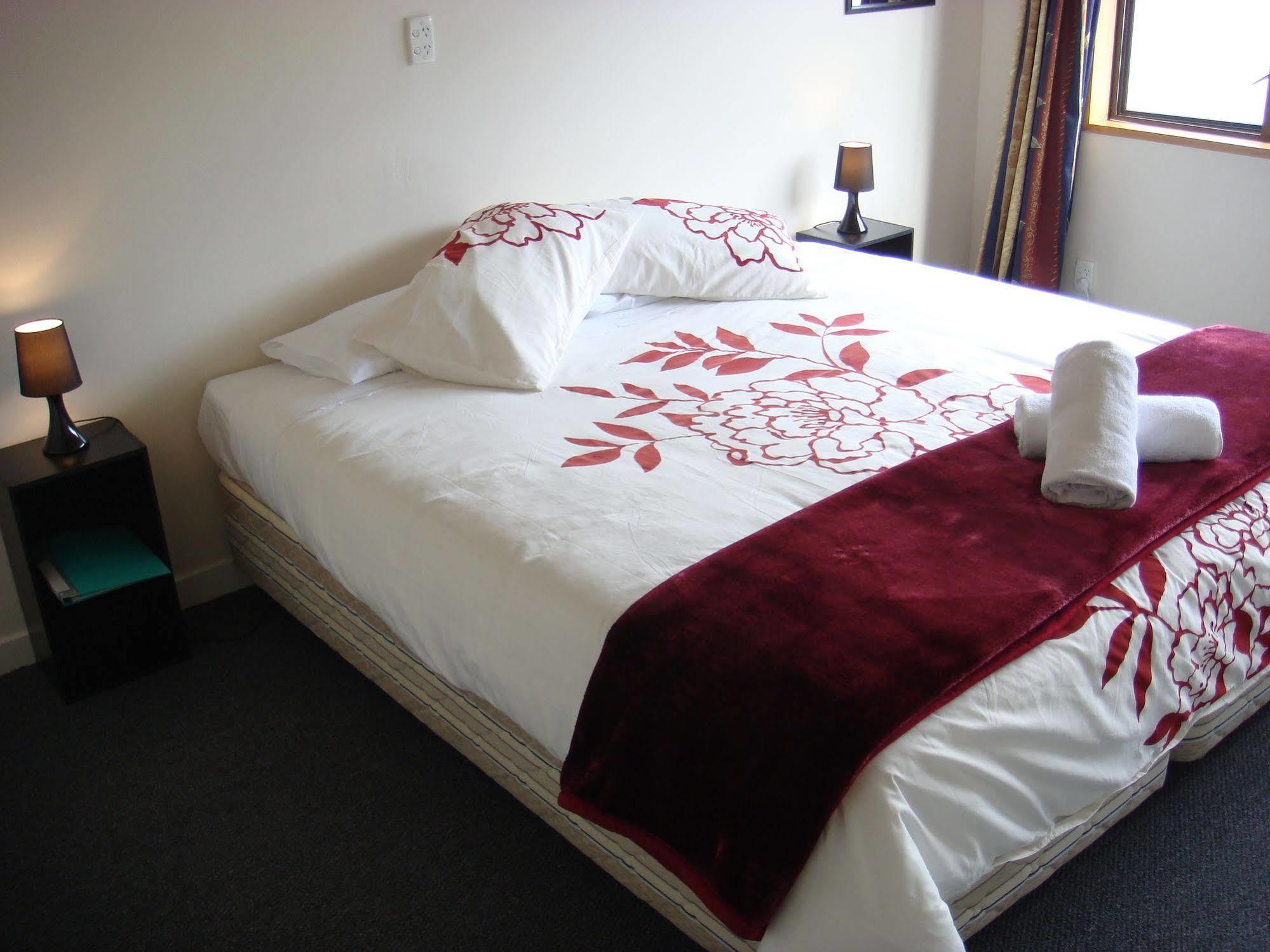 Cromwell Backpackers Hostel Buitenkant foto