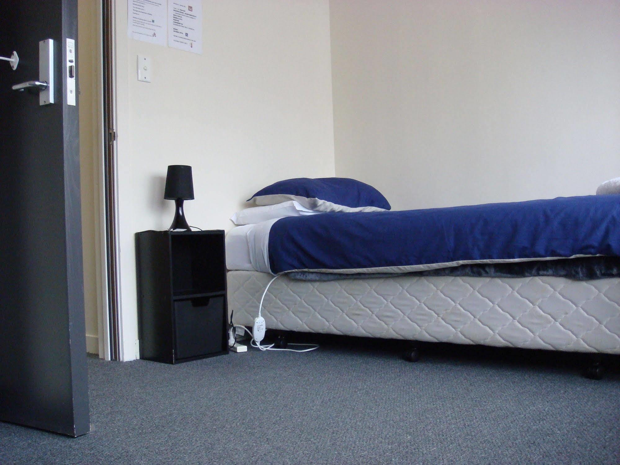 Cromwell Backpackers Hostel Buitenkant foto